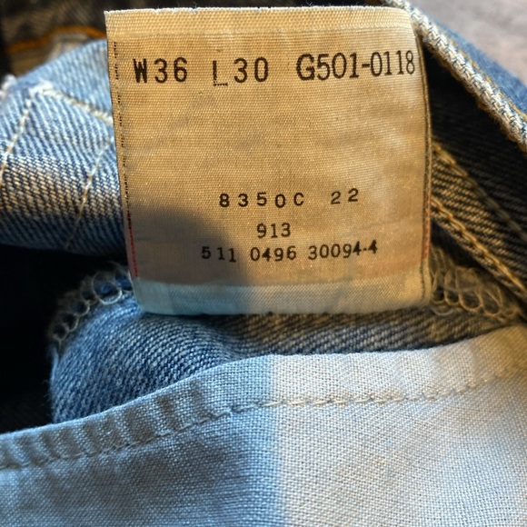 Vintage Levi’s 501 Jeans: Size 36x30 - Picture 8 of 8